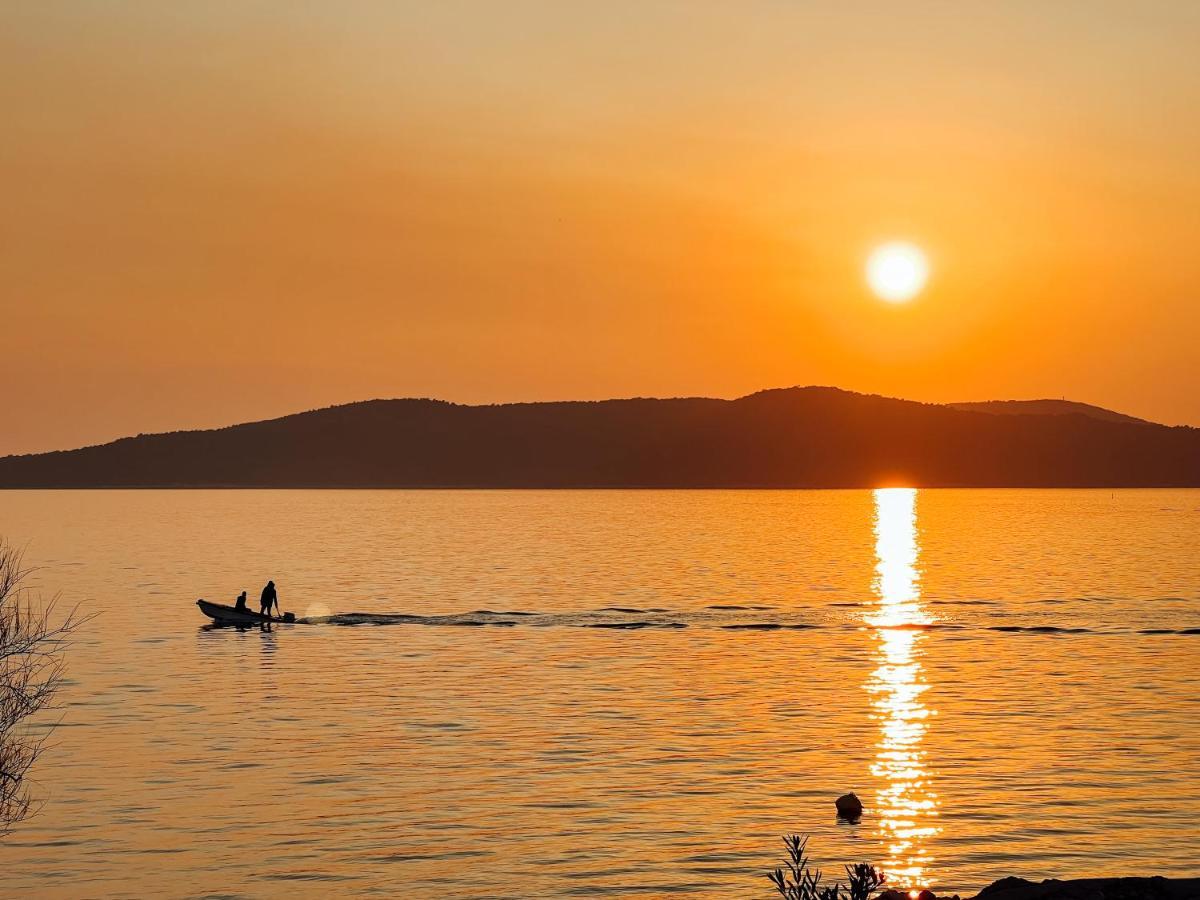 Luxury Beach Apartment W Sunset Sea Views Šibenik Exterior foto