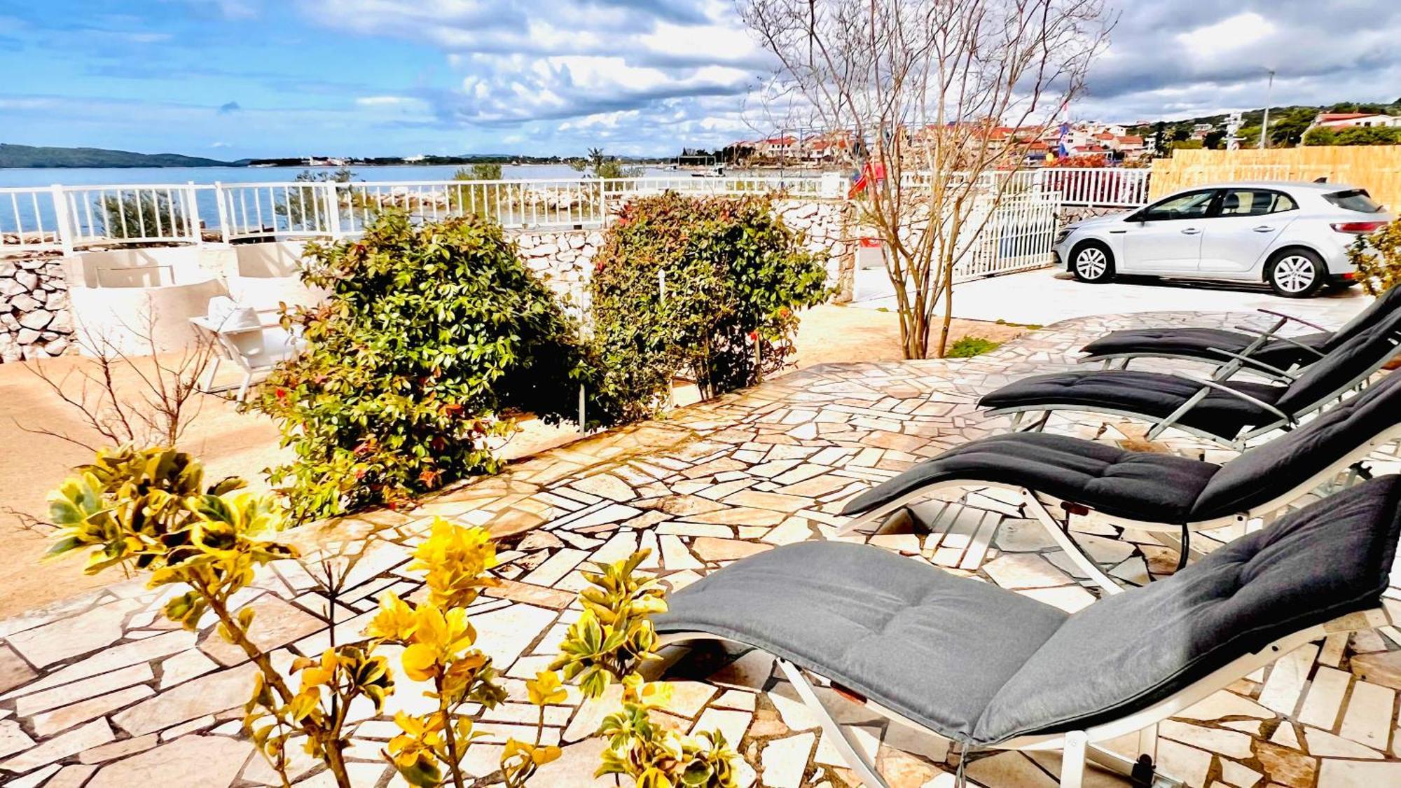 Luxury Beach Apartment W Sunset Sea Views Šibenik Exterior foto